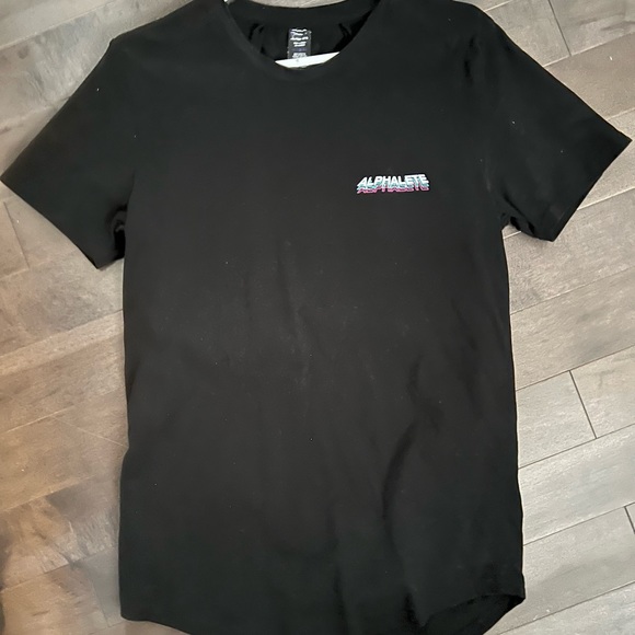 Alphalete t shirt - Picture 3 of 4
